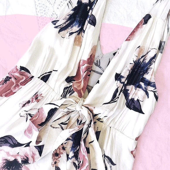 Floral Plunge Tie Front Maxi Dress | White - Picture 5 of 8